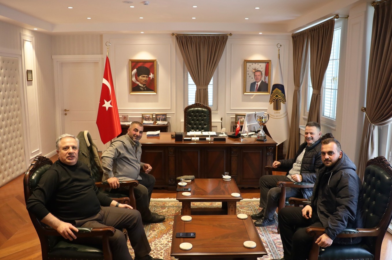 BAŞKAN ACAR'A ZİYARET