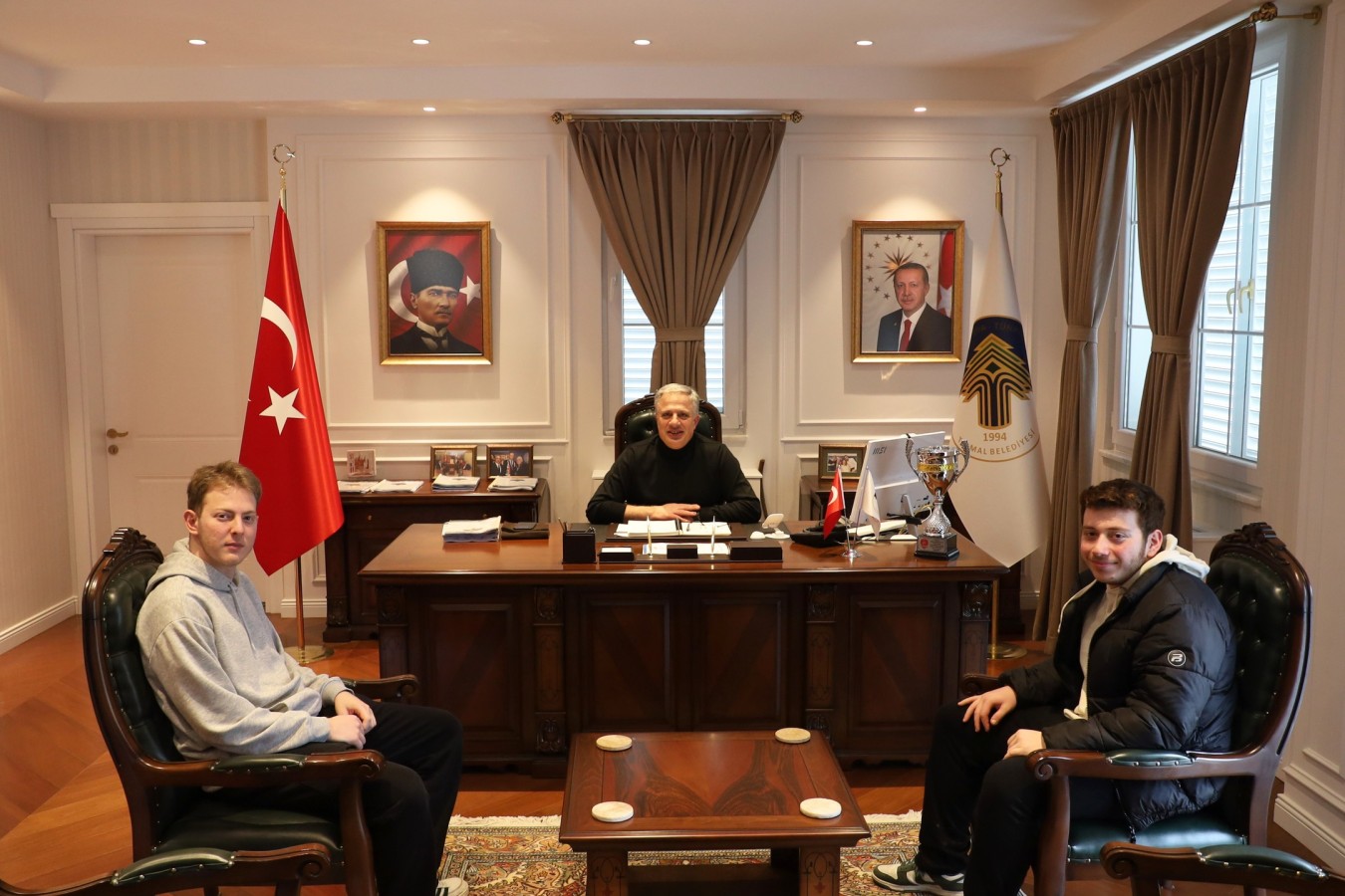 BAŞKAN ACAR'A ZİYARET