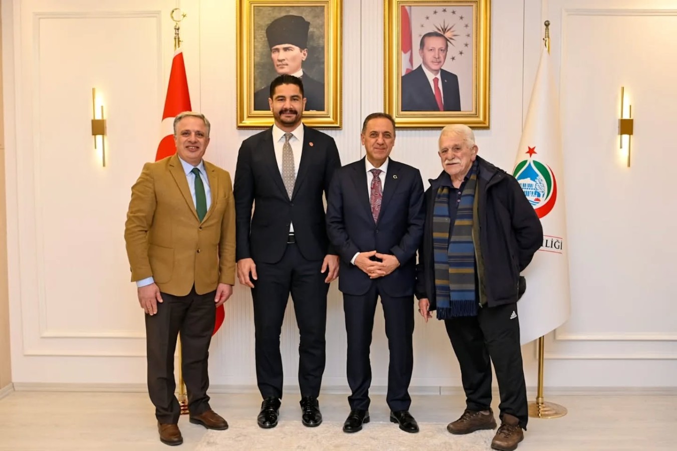 BAŞKAN ACAR'DAN ZİYARET